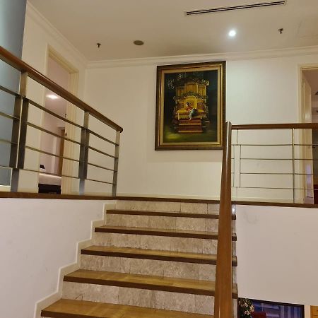 Raymond Suites At Berjaya Times Square クアラルンプール エクステリア 写真