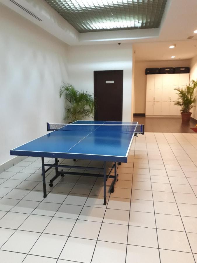 Raymond Suites At Berjaya Times Square クアラルンプール エクステリア 写真