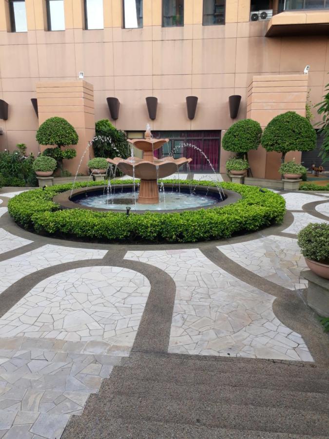 Raymond Suites At Berjaya Times Square クアラルンプール エクステリア 写真