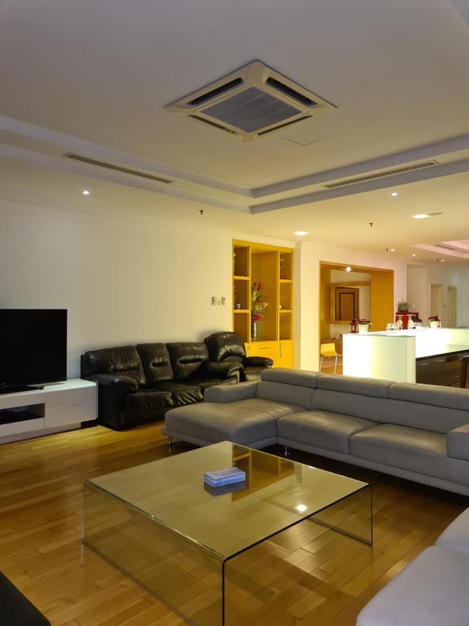 Raymond Suites At Berjaya Times Square クアラルンプール エクステリア 写真