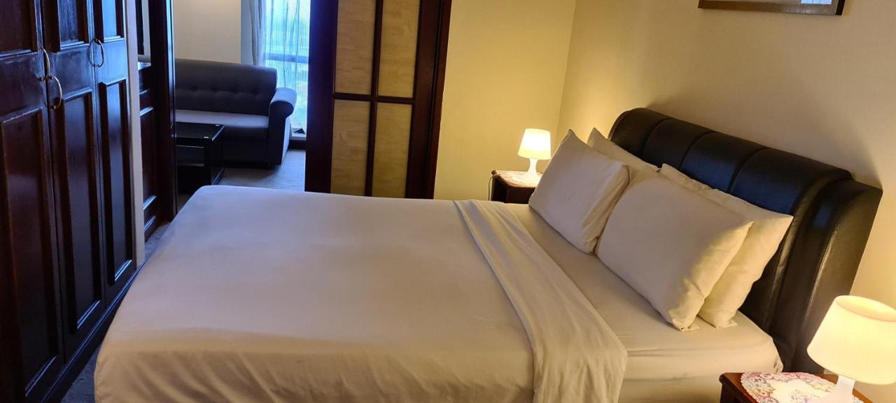 Raymond Suites At Berjaya Times Square クアラルンプール エクステリア 写真